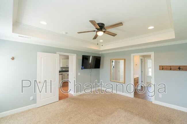 Building Photo - 7173 Brady Dr