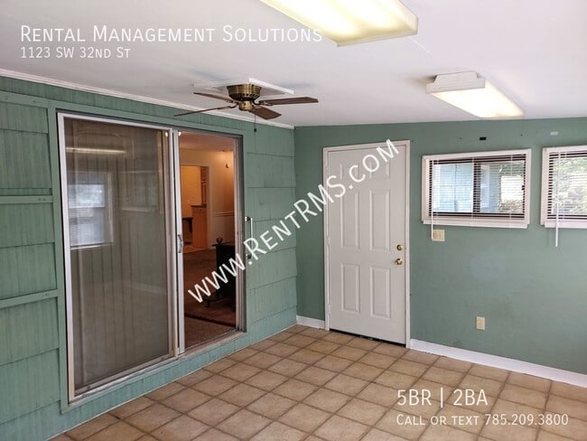 Building Photo - 1123 SW 32nd St