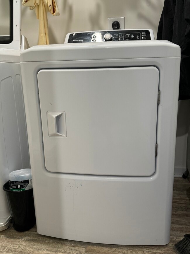 Building Photo - 1256 Melon Colony Ave SW