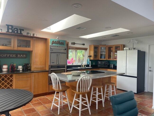 Building Photo - 13772 Sand Crane Dr