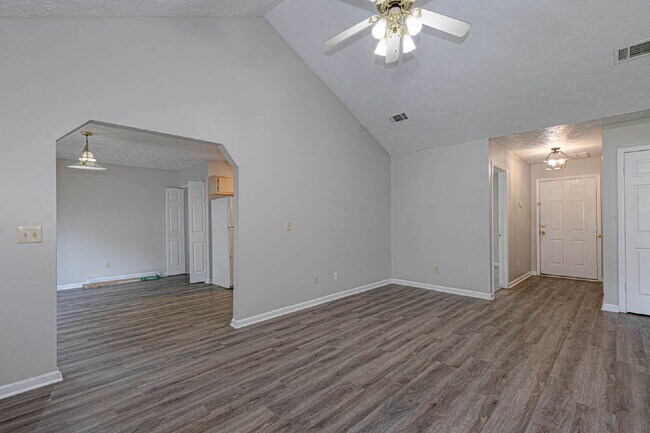 Building Photo - 5713 Marlette Ct