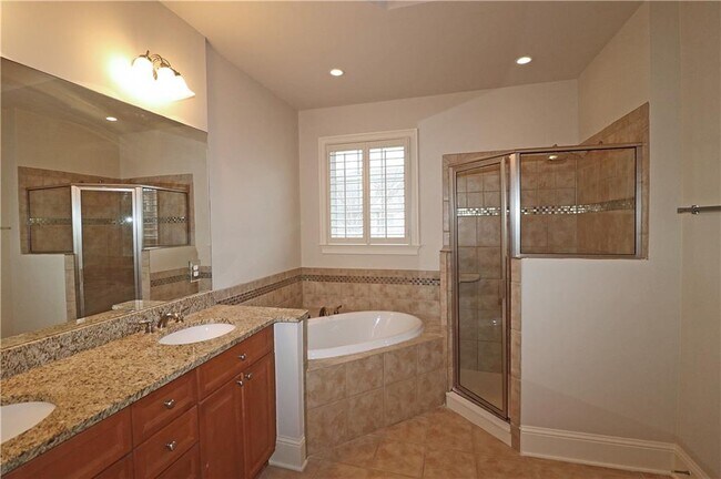 Building Photo - 1284 Ashford Creek Way NE