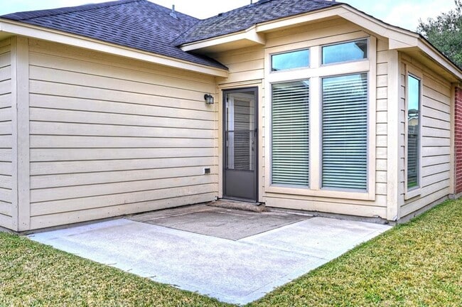Building Photo - 4523 Long Creek Dr