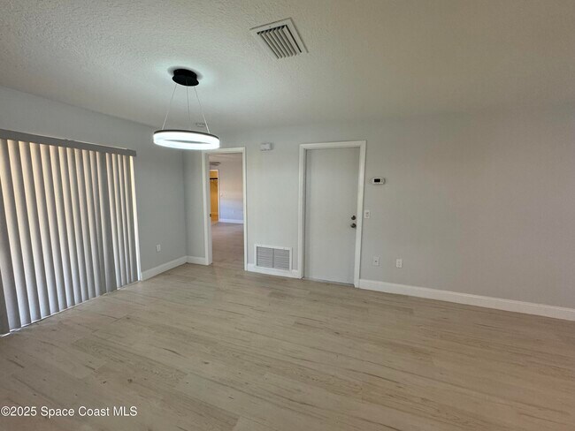 Building Photo - 1320 Woodingham Dr
