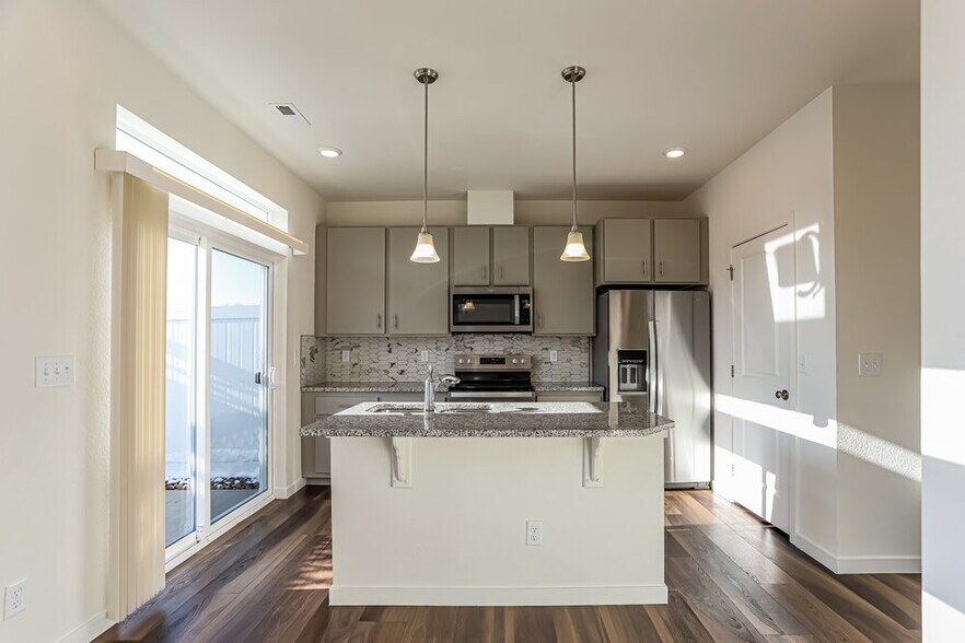 Building Photo - 4760 N Tower Dr