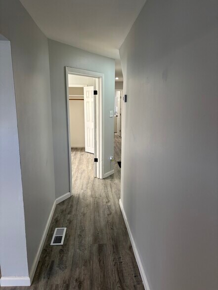 Building Photo - 5097 Minerva Ave