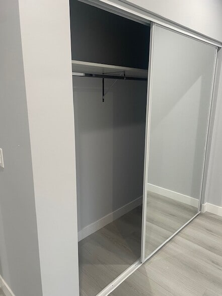 Building Photo - 17032 Midwood Dr