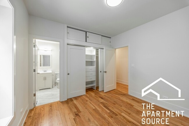 Building Photo - 654 W Gordon Terrace