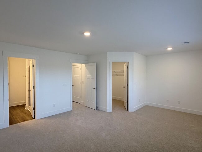 Building Photo - Brand-New 3BR Townhome with Garage in Clayton Crossing