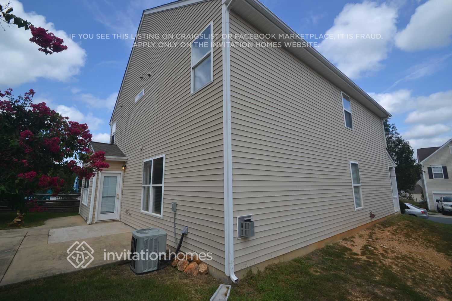 Building Photo - 3013 Saphire Ln