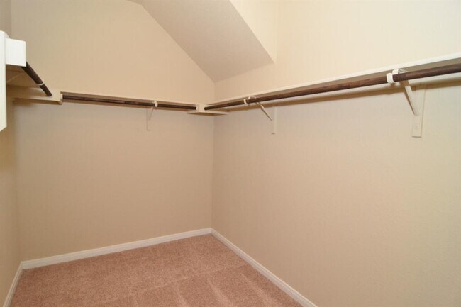 Building Photo - 261 Northern Flicker St