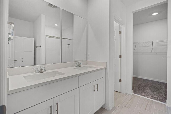 Building Photo - 4751 Bernard Blvd