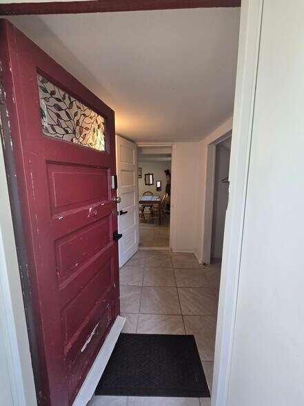 Building Photo - 3907 N Odell Ave