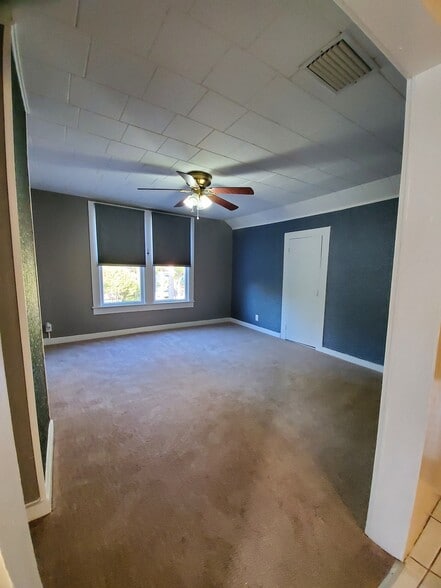 Building Photo - 5511 11th St