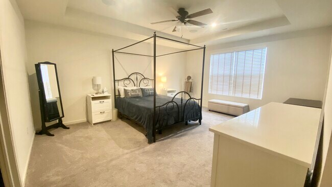 Building Photo - 4081 Lotus St