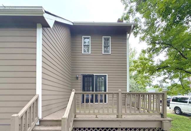 Building Photo - 2387 Riverchase Pl