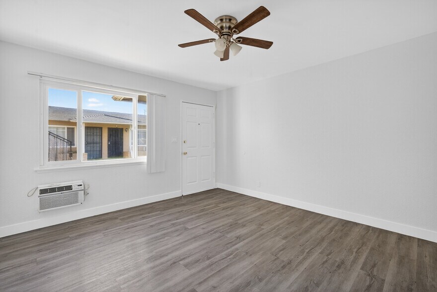 Building Photo - 2100 W Ball Rd