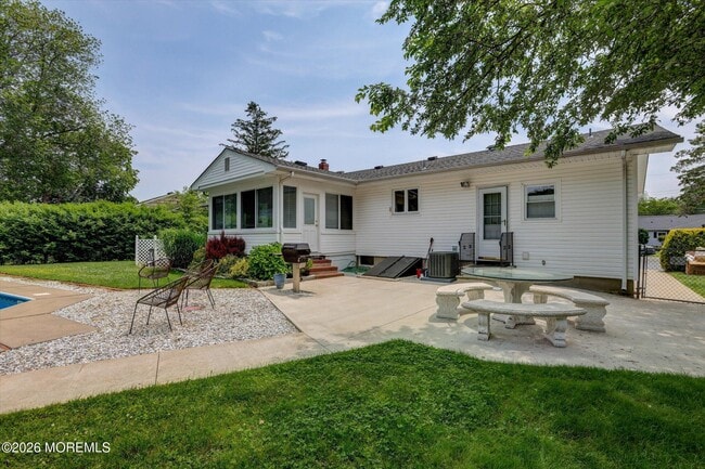 Building Photo - 125 Beechwood Ave