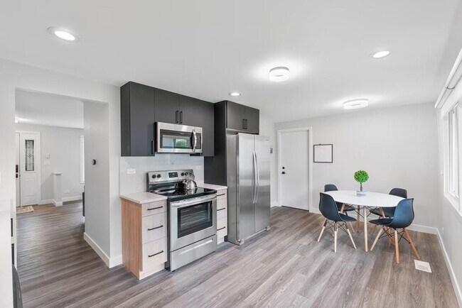 Building Photo - 227 Wakefield Ln