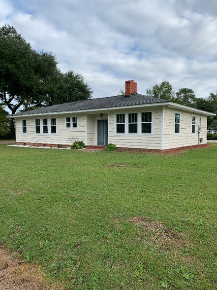 Building Photo - 933 W Home Ave