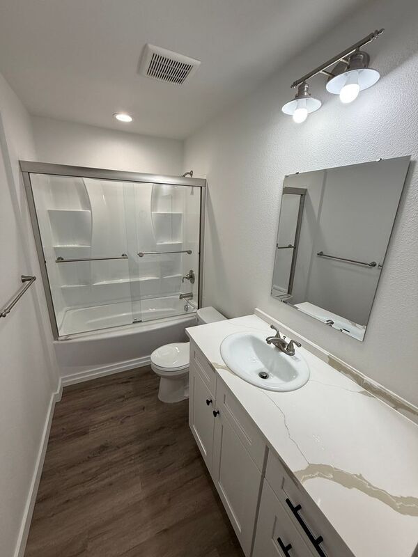 Building Photo - 2603 SW Pickford St