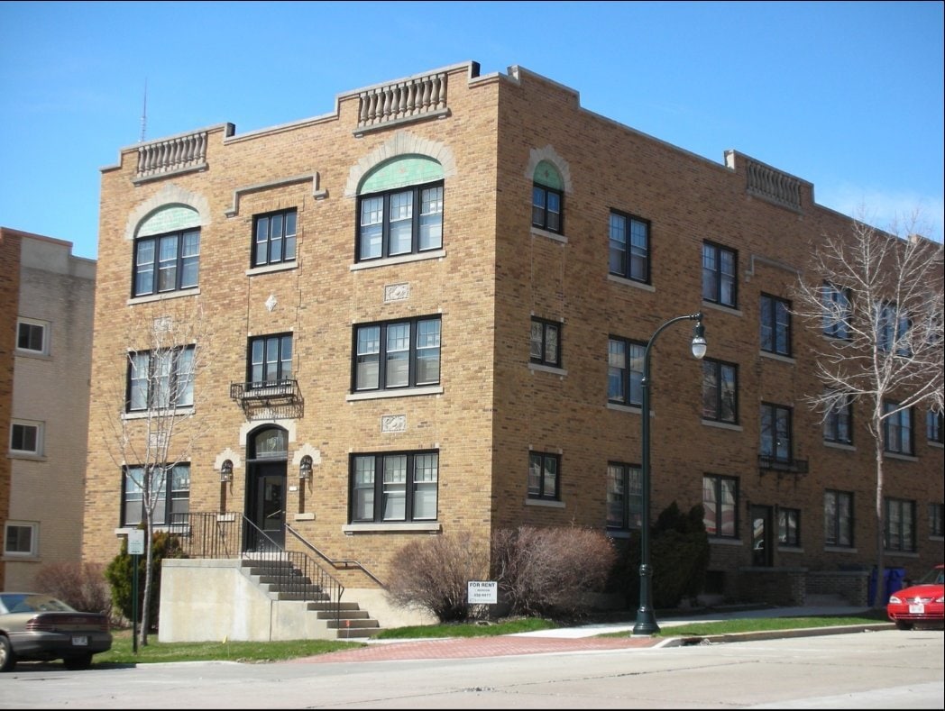 Building Photo - 1720 E Newton Ave