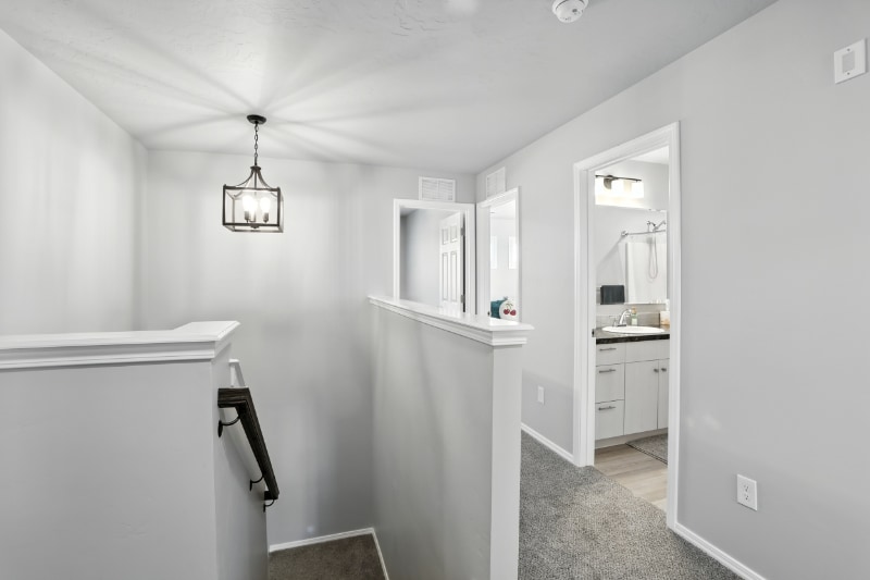 Building Photo - 1855 SW Besra Dr