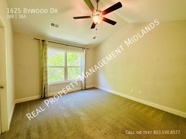 Building Photo - 1625 Bywood Dr