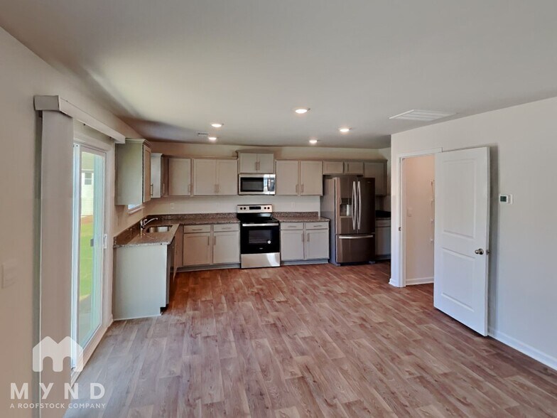 Building Photo - 2126 Allium Dr