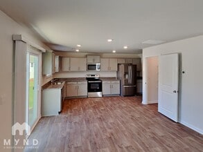 Building Photo - 2126 Allium Dr