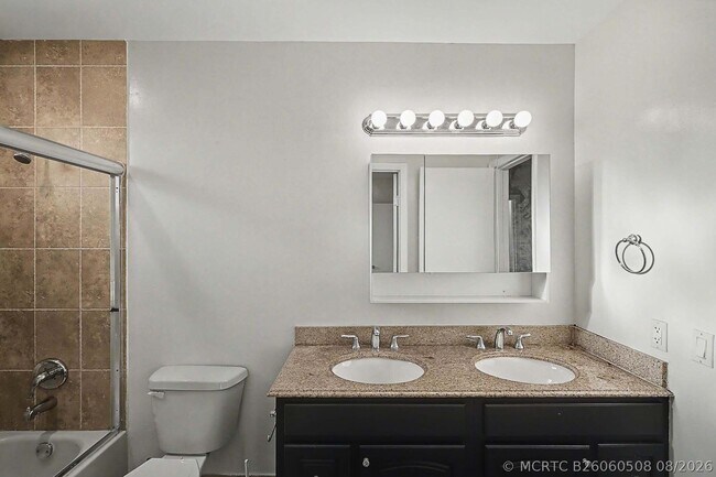 Building Photo - 5789 Woodland Point Dr
