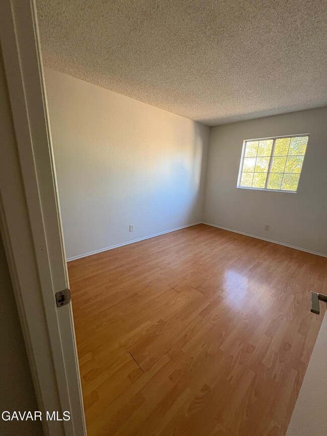 Building Photo - 4622 Moonraker Rd