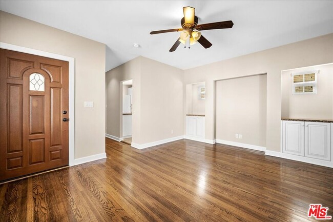 Primary Photo - 4208 Lafayette Pl