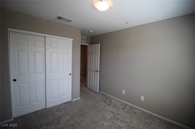 Building Photo - 13 Alamere Falls Dr