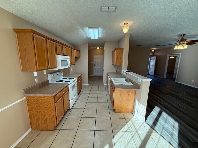 Building Photo - 6519 88th St