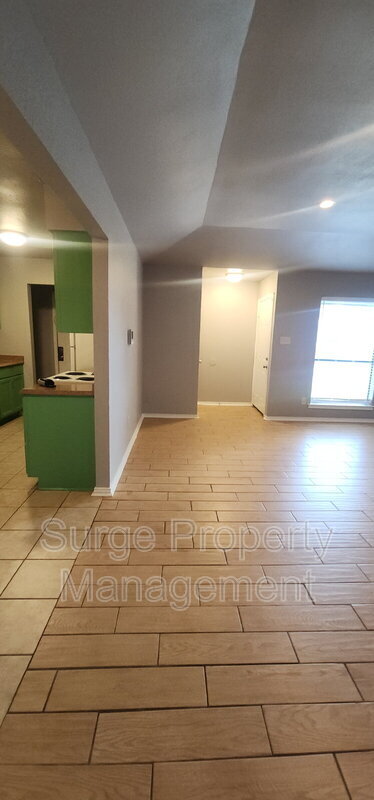 Building Photo - 6721 Loma Vista Dr