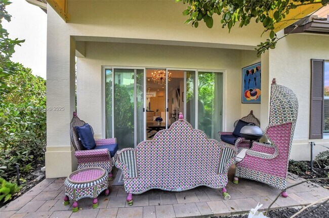 Building Photo - 6657 Quiet Wave Trl