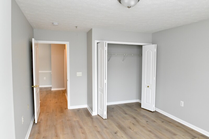 Building Photo - 8911 Town Center Cir