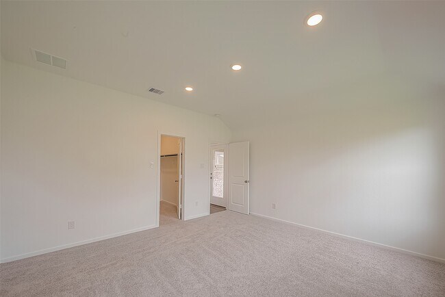 Building Photo - 27235 Henley Rdg Dr