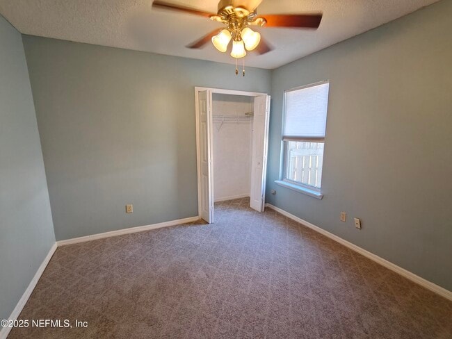 Building Photo - 8971 Rockpond Meadows Dr