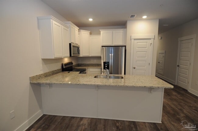 Building Photo - 1535 Iroquois Ct
