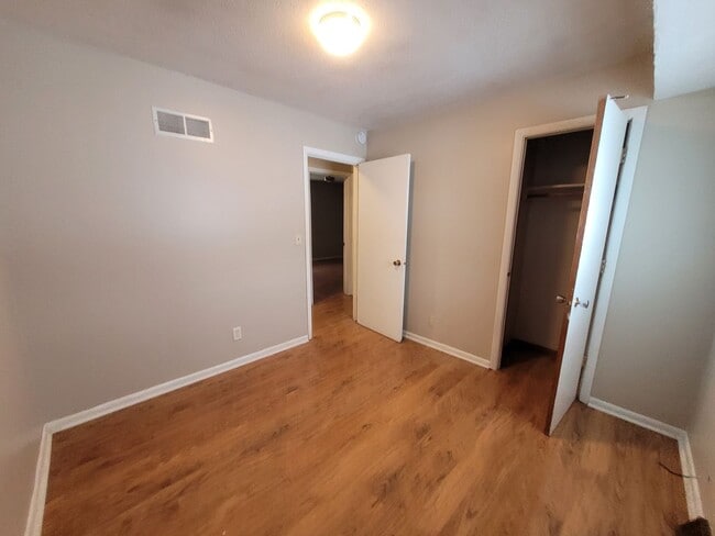 Building Photo - Four Bedroom Single-Family Home