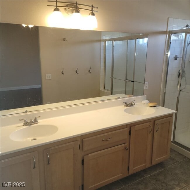 Building Photo - 10200 Turin Pl