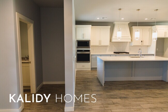 Building Photo - 1796 Salma Rd