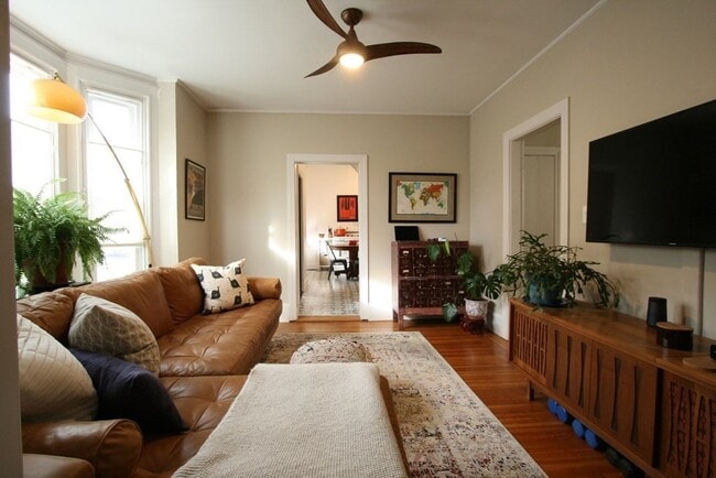 Building Photo - 40 Brastow Ave