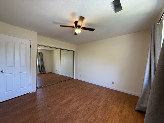 Building Photo - Stunning three-story home located in the c...