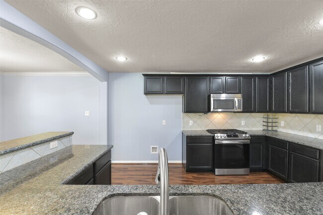 Building Photo - 11711 Red Hummingbird Dr