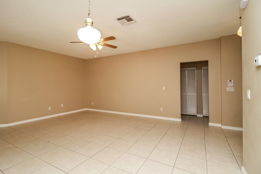 Building Photo - 332 Cello Cir