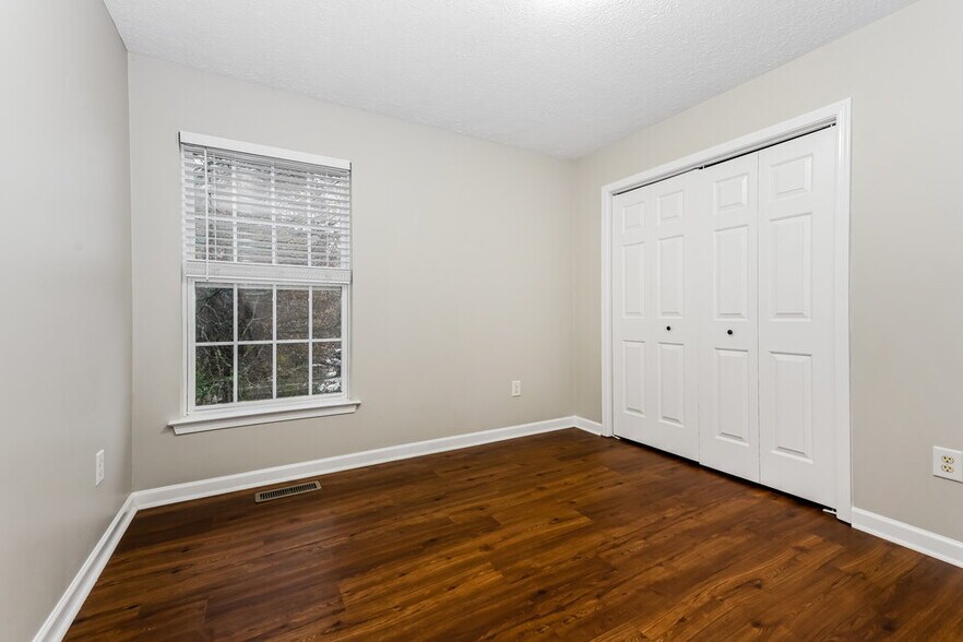 Building Photo - 3208 Nicole Dr