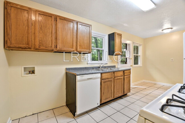 Building Photo - 5409 Ailanthus Trail